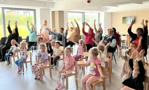 Zdjęcie do Gimnastyka międzypokoleniowa 